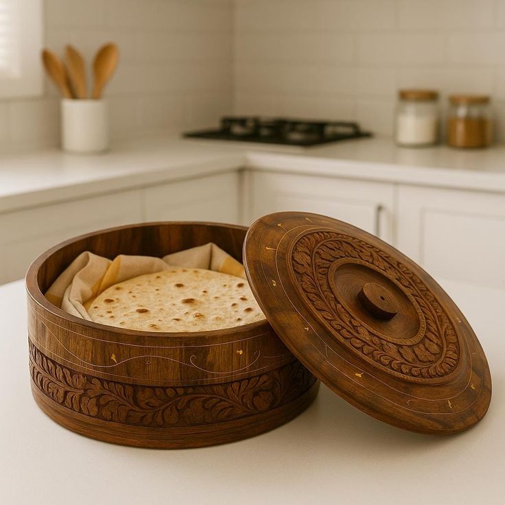 Traditional Handmade Wooden Hotpot for Roti